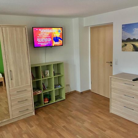 Ferienwohnung Morgensonne Am Kurpark Bad Berka - Parkplatz - Spielplatz - Wlan - 2 Schlafzimmer Esterno foto