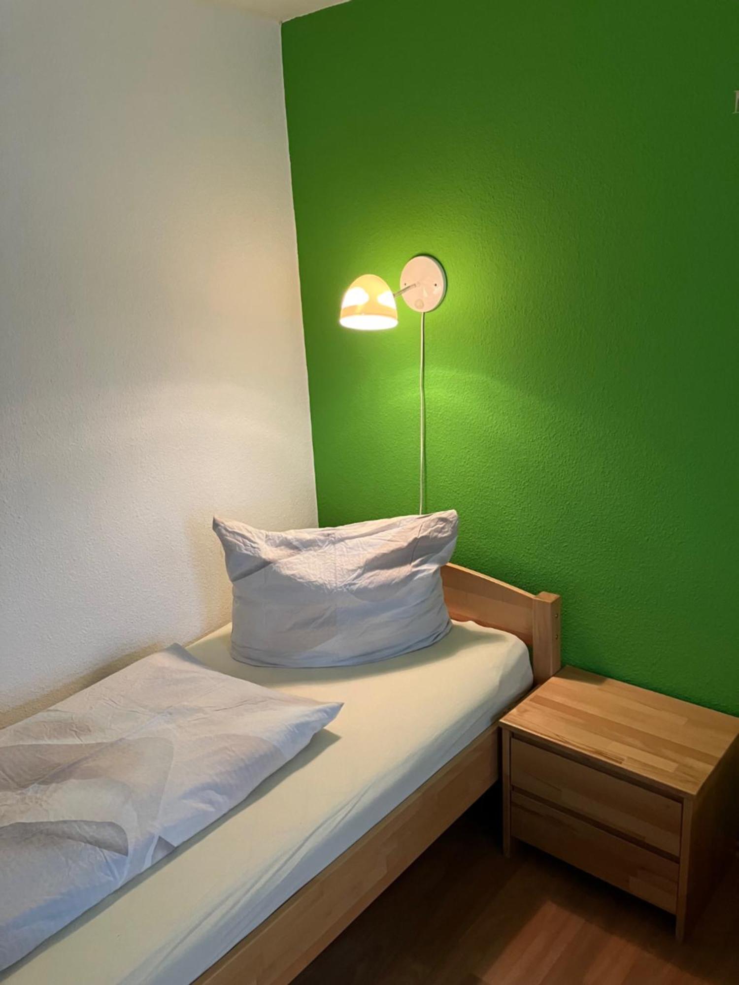 Ferienwohnung Morgensonne Am Kurpark Bad Berka - Parkplatz - Spielplatz - Wlan - 2 Schlafzimmer Esterno foto
