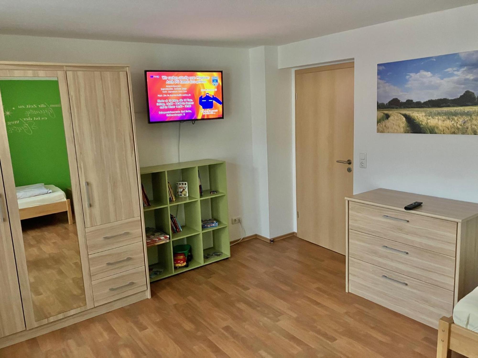 Ferienwohnung Morgensonne Am Kurpark Bad Berka - Parkplatz - Spielplatz - Wlan - 2 Schlafzimmer Esterno foto